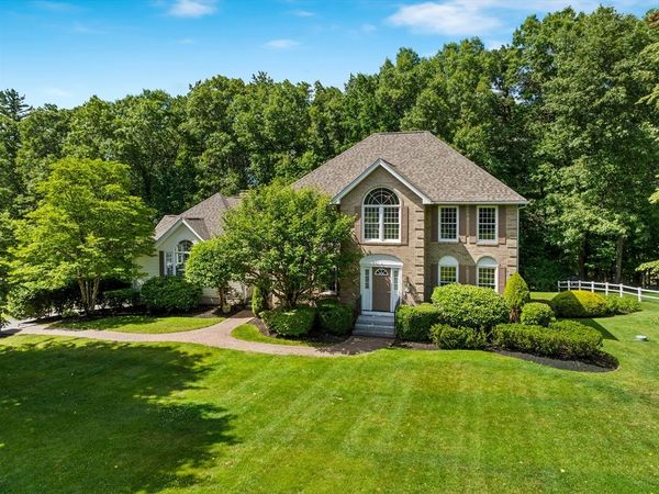 10 Morgan Dr, Methuen, MA 01844