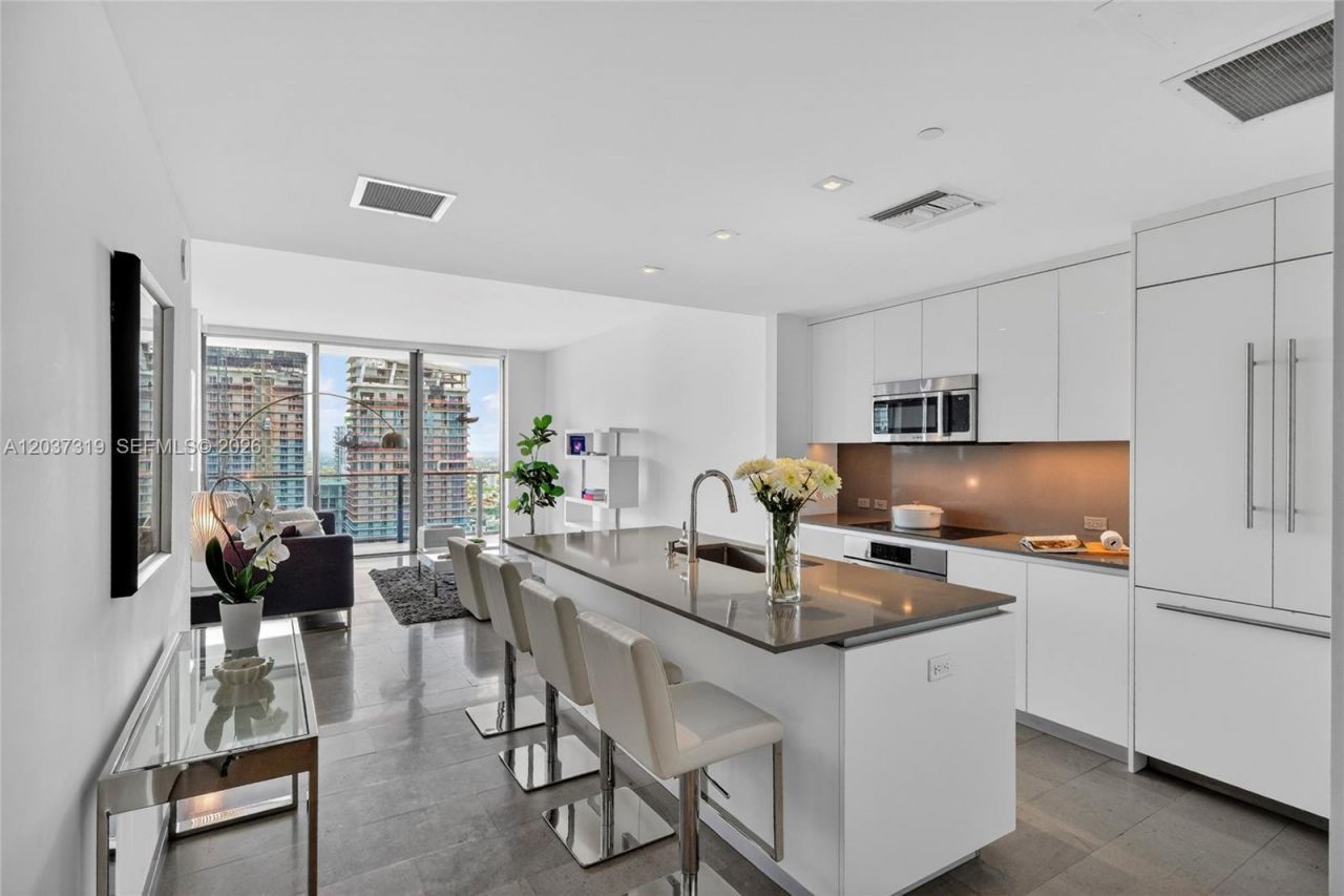 68 SE 6th St, Unit 3506, Miami, FL 33131 Photo