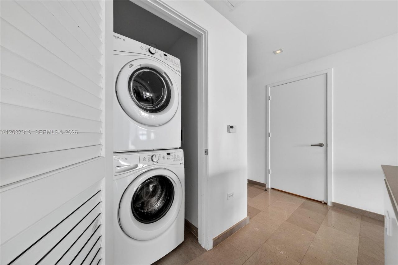 68 SE 6th St , Unit 3506, Miami, FL 33131 Photo