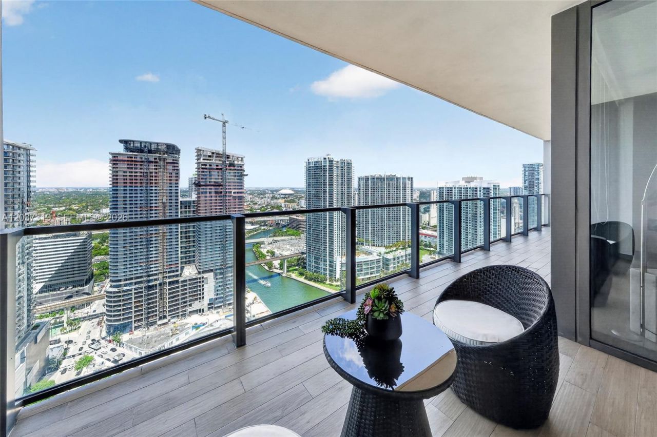 68 SE 6th St , Unit 3506, Miami, FL 33131 Photo