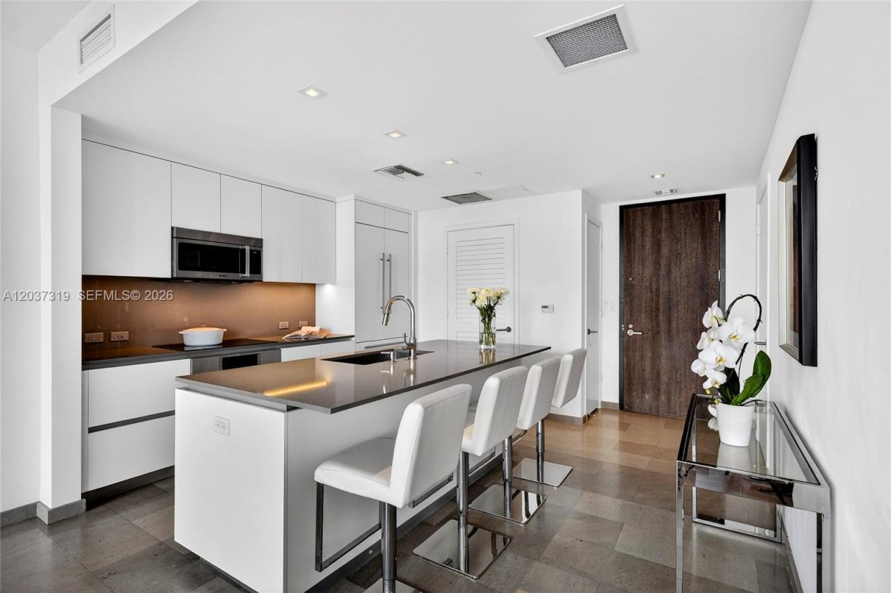 68 SE 6th St , Unit 3506, Miami, FL 33131 Photo