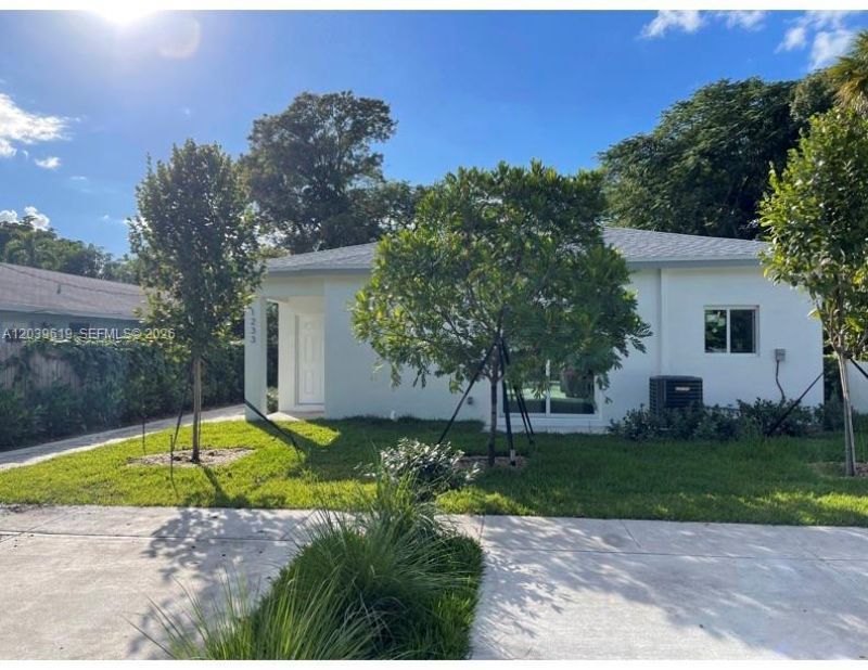 920 NW 81st St, Miami, FL 33150 Photo