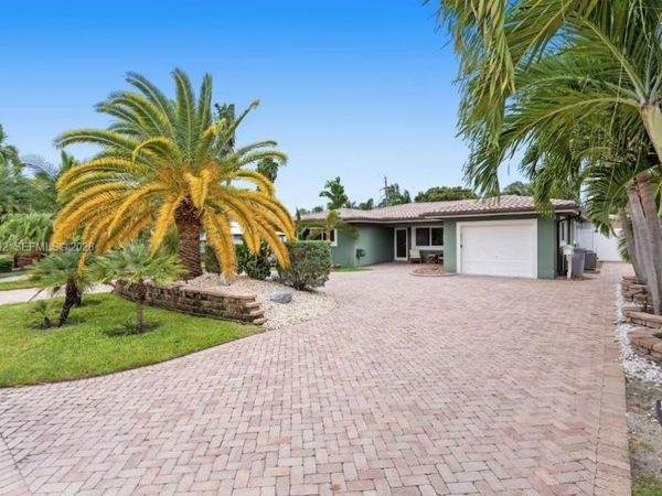 2580 SE 2nd Ct , Pompano Beach, FL 33062