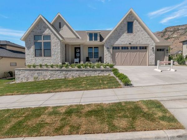 1123 E 200 S, Pleasant Grove, UT 84062