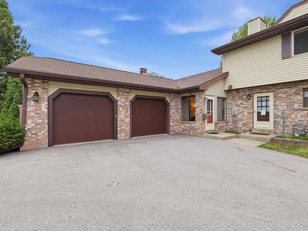892 BISHOP COURT, Fond Du Lac, WI 54935