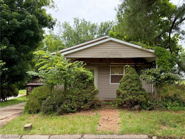 1012 27th Street , Vienna, WV 26105