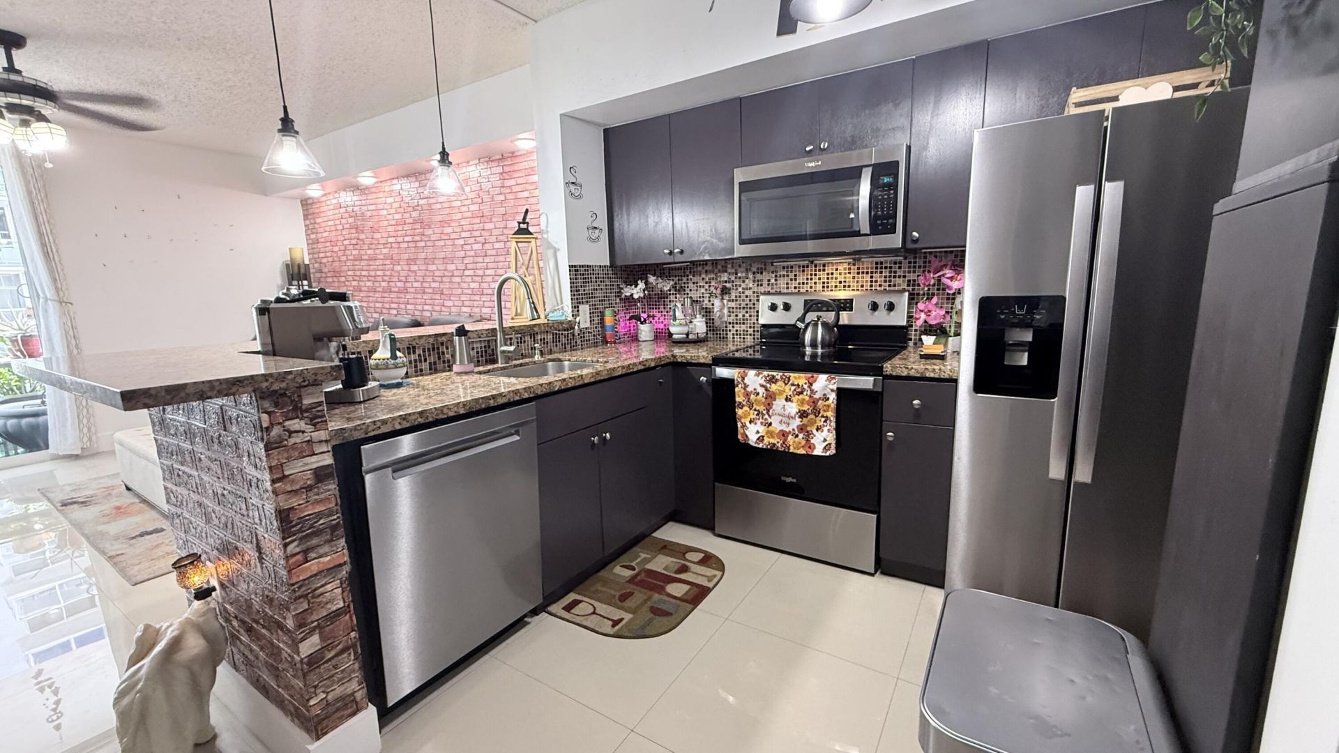 5077 NW 7th Street, Unit 914, Miami, FL 33126 Photo