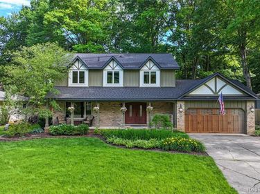5327 Olde Saybrooke Road, Grand Blanc Twp, MI 48439
