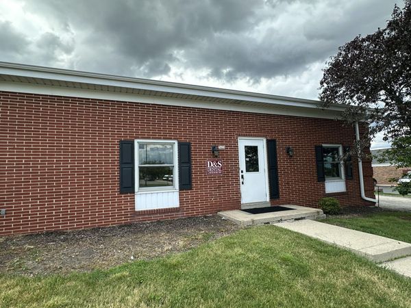 7420 W Forest Home Ave, Greenfield, WI 53220