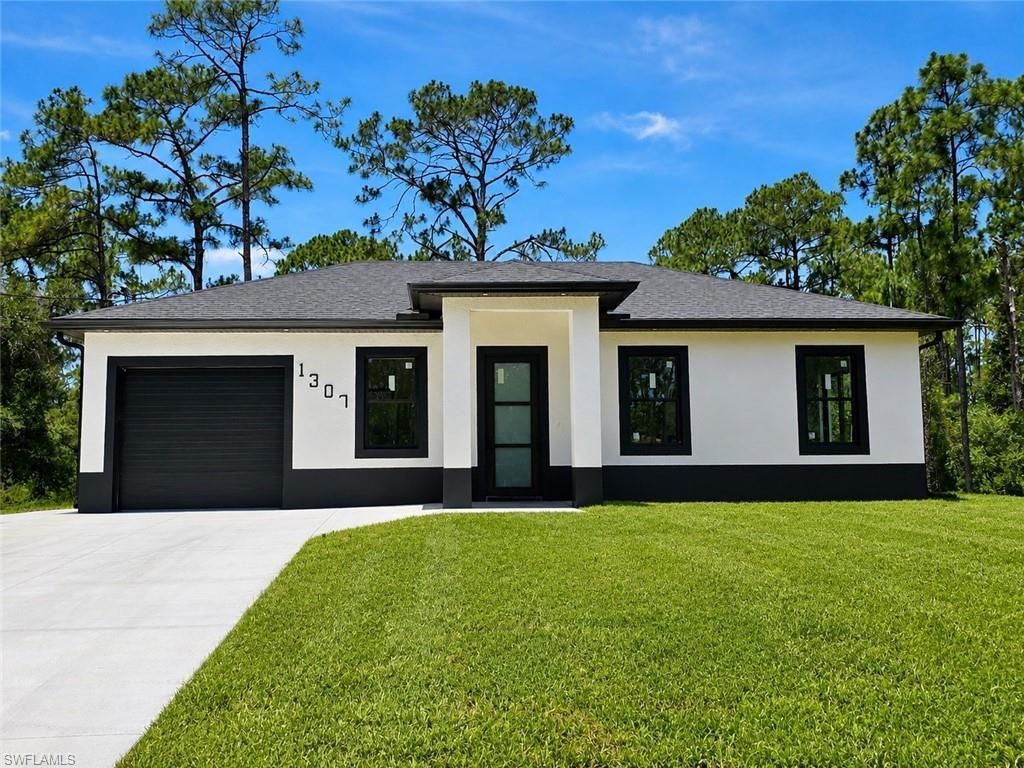 1307 Monroe Ave, Lehigh Acres, FL 33972 Photo