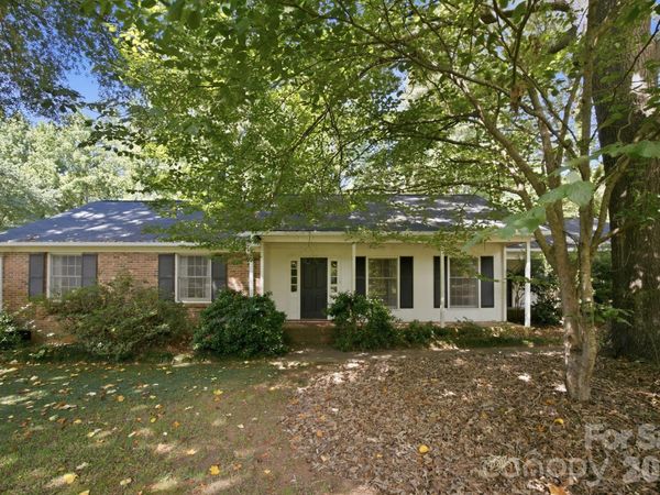8801 Holiday Drive, Charlotte, NC 28215