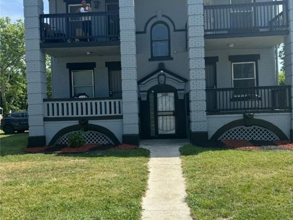 11408 Saint Clair Avenue, Cleveland, OH 44108