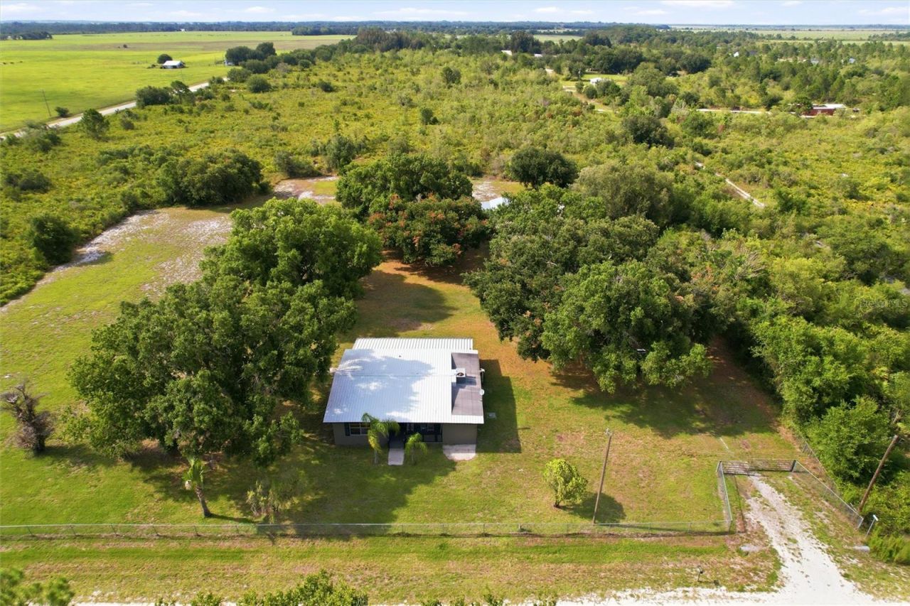 2616 Hacienda Drive, Lorida, FL 33857 Photo