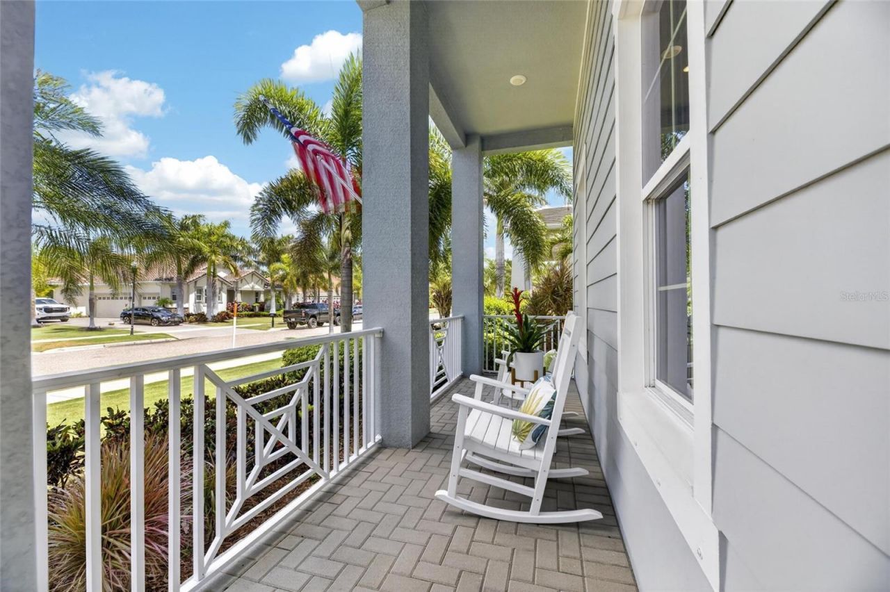825 Manns Harbor Drive, Apollo Beach, FL 33572 Photo