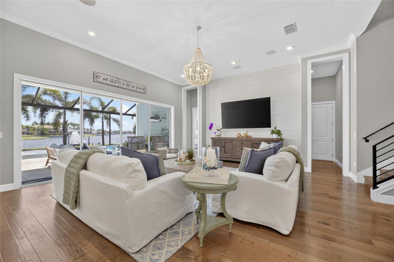 825 Manns Harbor Drive, Apollo Beach, FL 33572 Photo