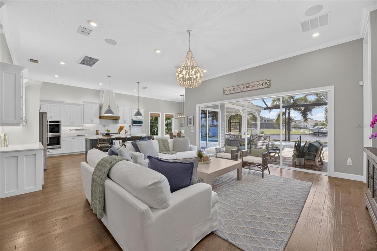 825 Manns Harbor Drive, Apollo Beach, FL 33572 Photo