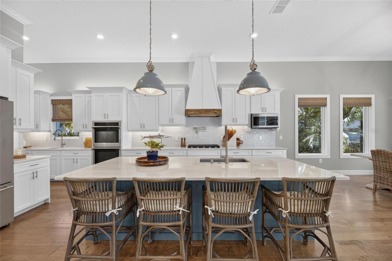 825 Manns Harbor Drive, Apollo Beach, FL 33572 Photo