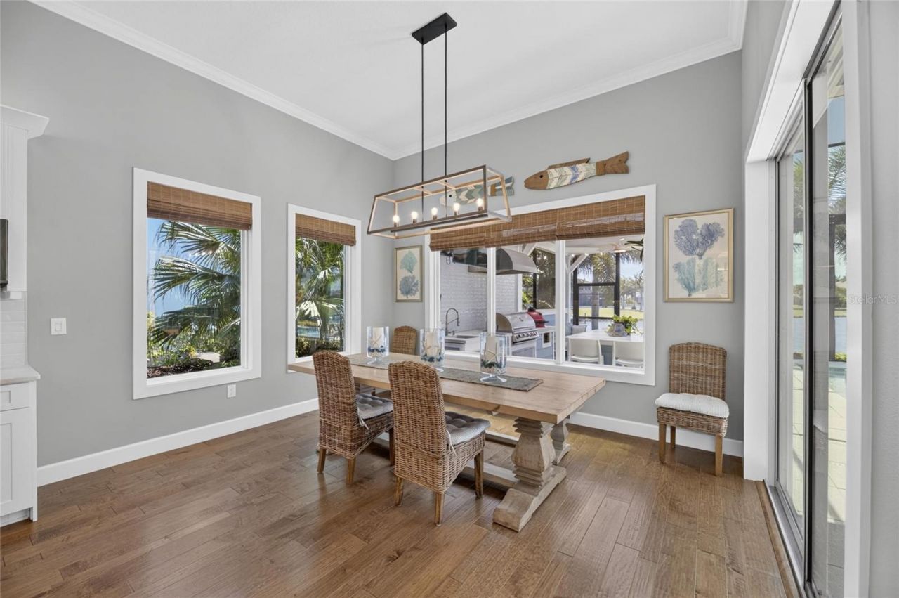 825 Manns Harbor Drive, Apollo Beach, FL 33572 Photo