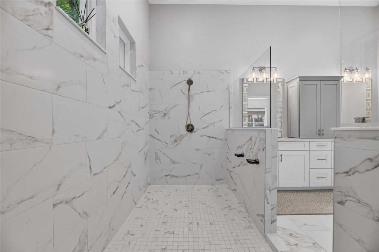 825 Manns Harbor Drive, Apollo Beach, FL 33572 Photo