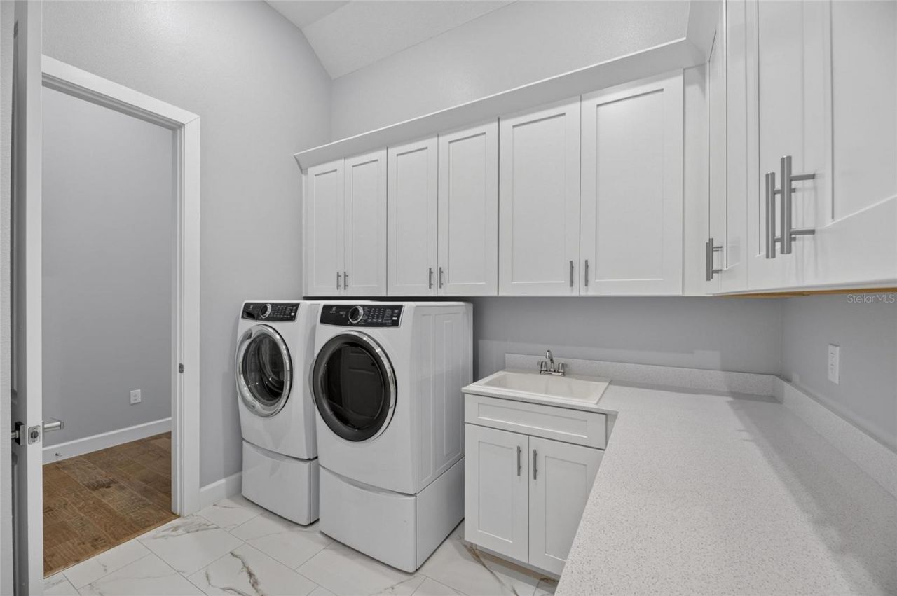 825 Manns Harbor Drive, Apollo Beach, FL 33572 Photo