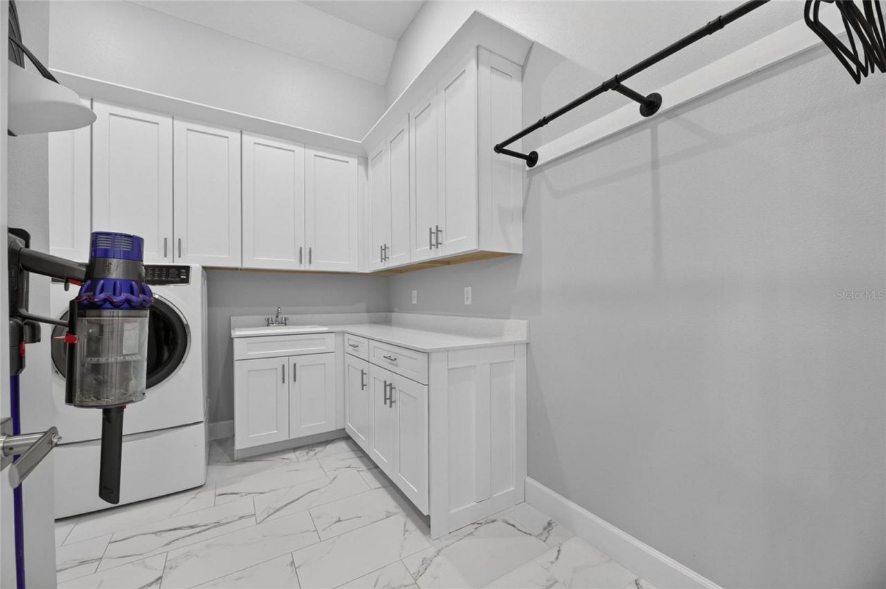 825 Manns Harbor Drive, Apollo Beach, FL 33572 Photo