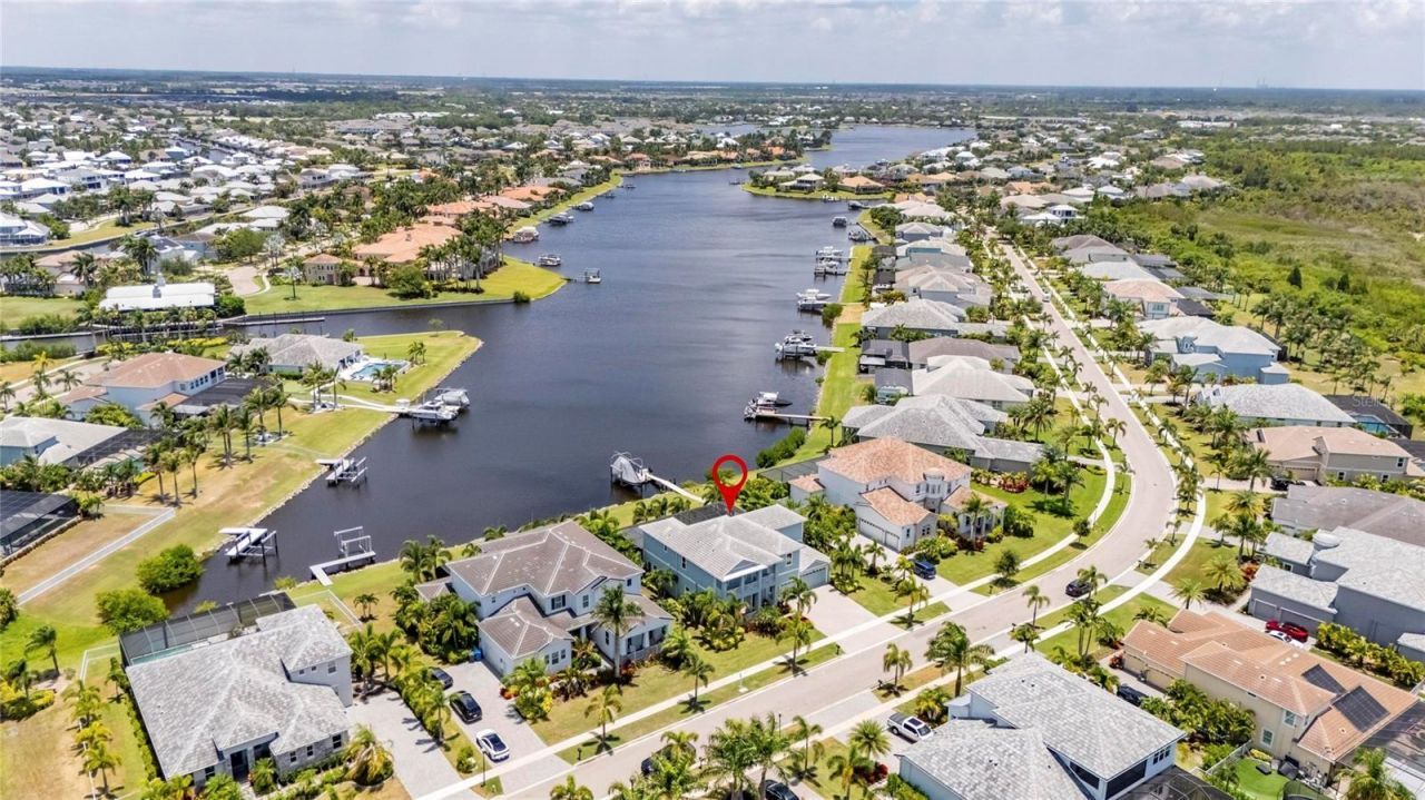 825 Manns Harbor Drive, Apollo Beach, FL 33572 Photo