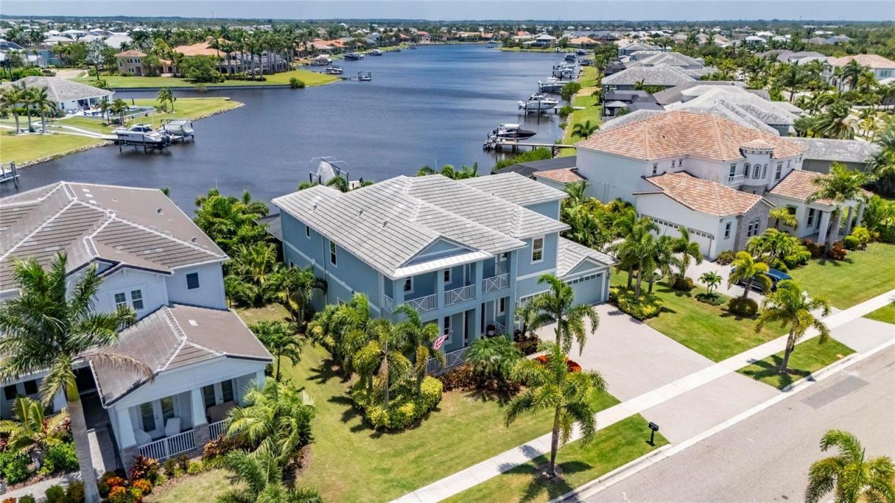 825 Manns Harbor Drive, Apollo Beach, FL 33572 Photo