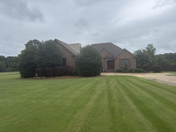 104 Garden Park Dr., Saltillo, MS 38866
