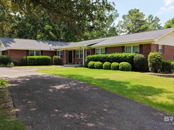 154 Perry Lane, Atmore, AL 36502