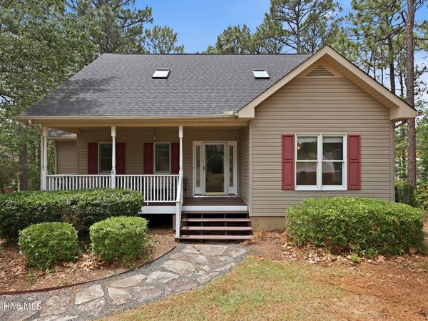 340 Clearfield Lane , Southern Pines, NC 28387