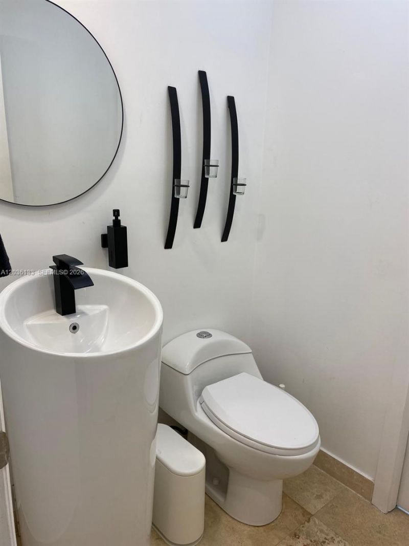 1103 Washington St , Hollywood, FL 33019 Photo