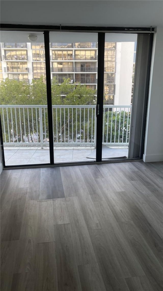 1440 Brickell Bay Dr , Unit 508, Miami, FL 33131 Photo