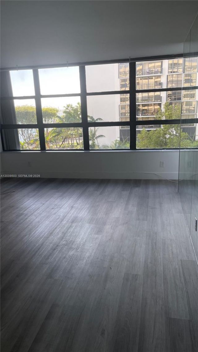 1440 Brickell Bay Dr , Unit 508, Miami, FL 33131 Photo