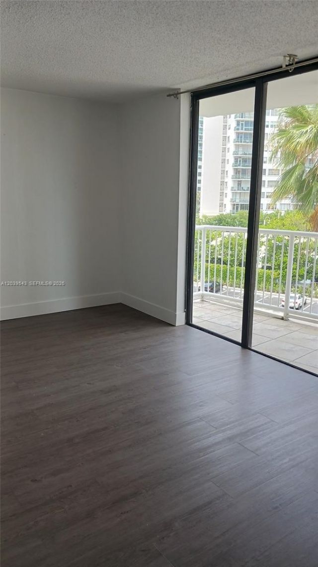 1440 Brickell Bay Dr , Unit 509, Miami, FL 33131 Photo
