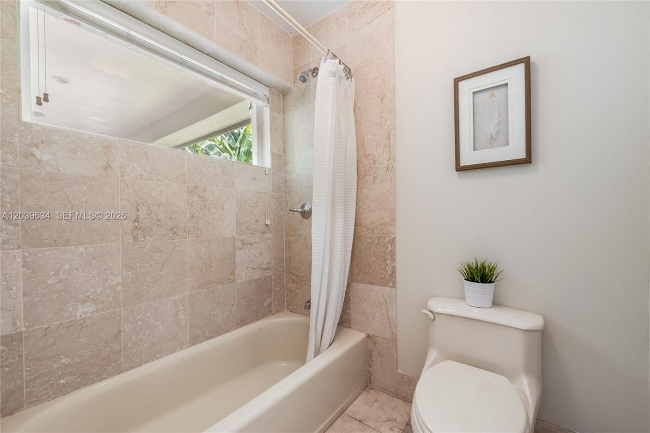 11900 SW 63rd Ave, Pinecrest, FL 33156 Photo
