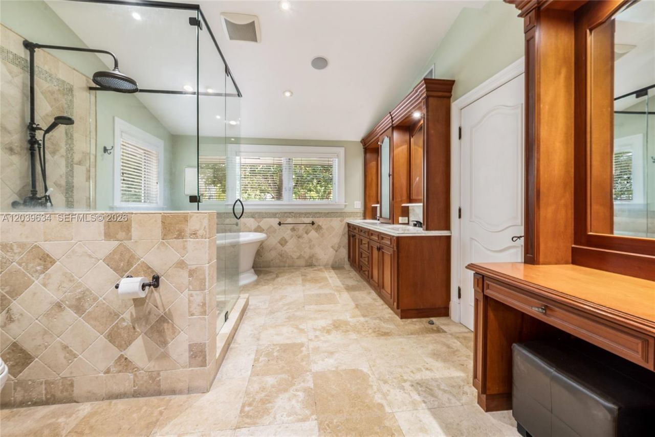 11900 SW 63rd Ave, Pinecrest, FL 33156 Photo