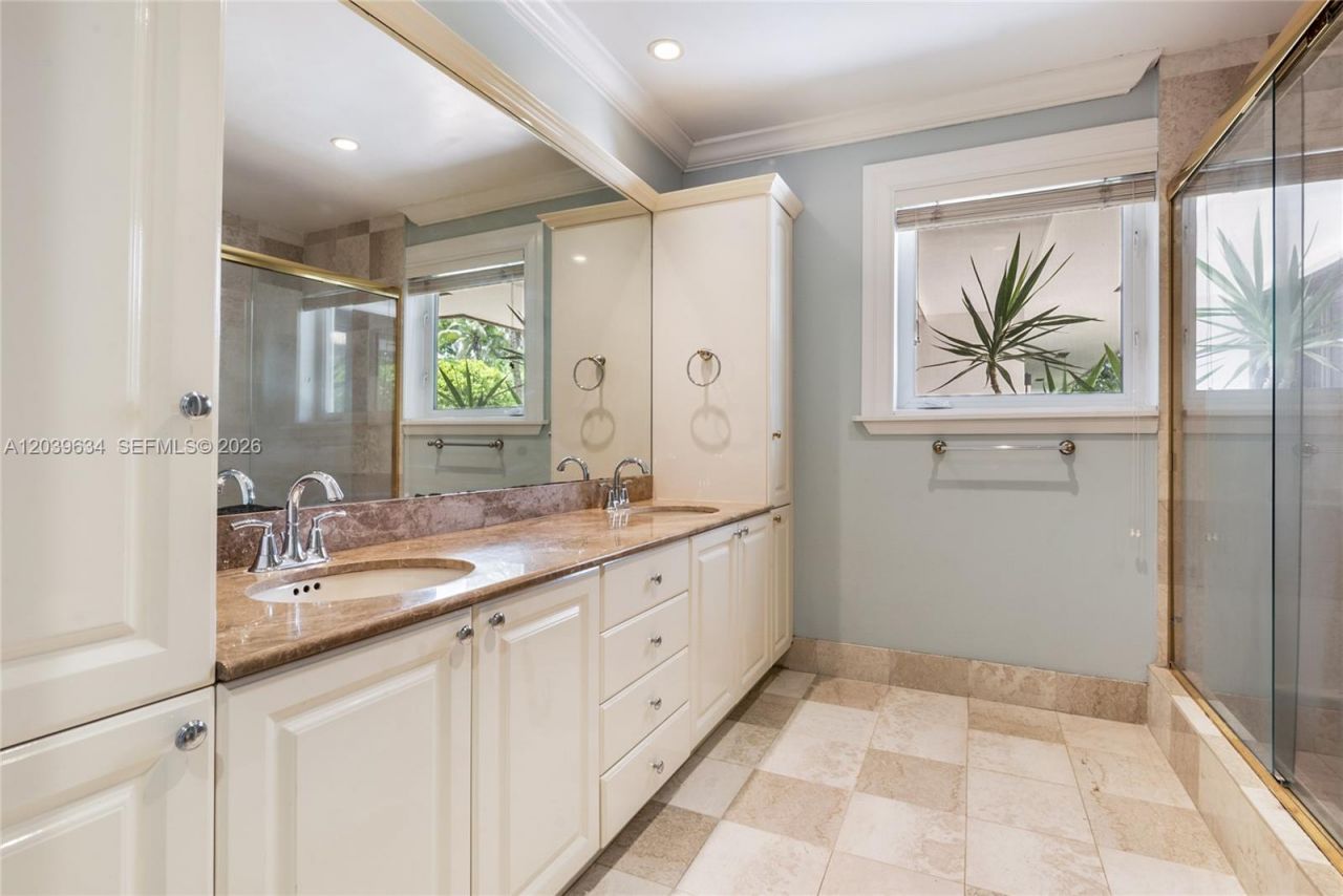 11900 SW 63rd Ave, Pinecrest, FL 33156 Photo