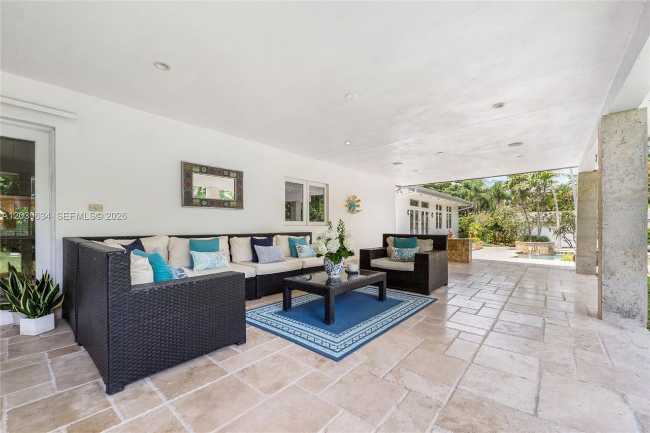 11900 SW 63rd Ave, Pinecrest, FL 33156 Photo