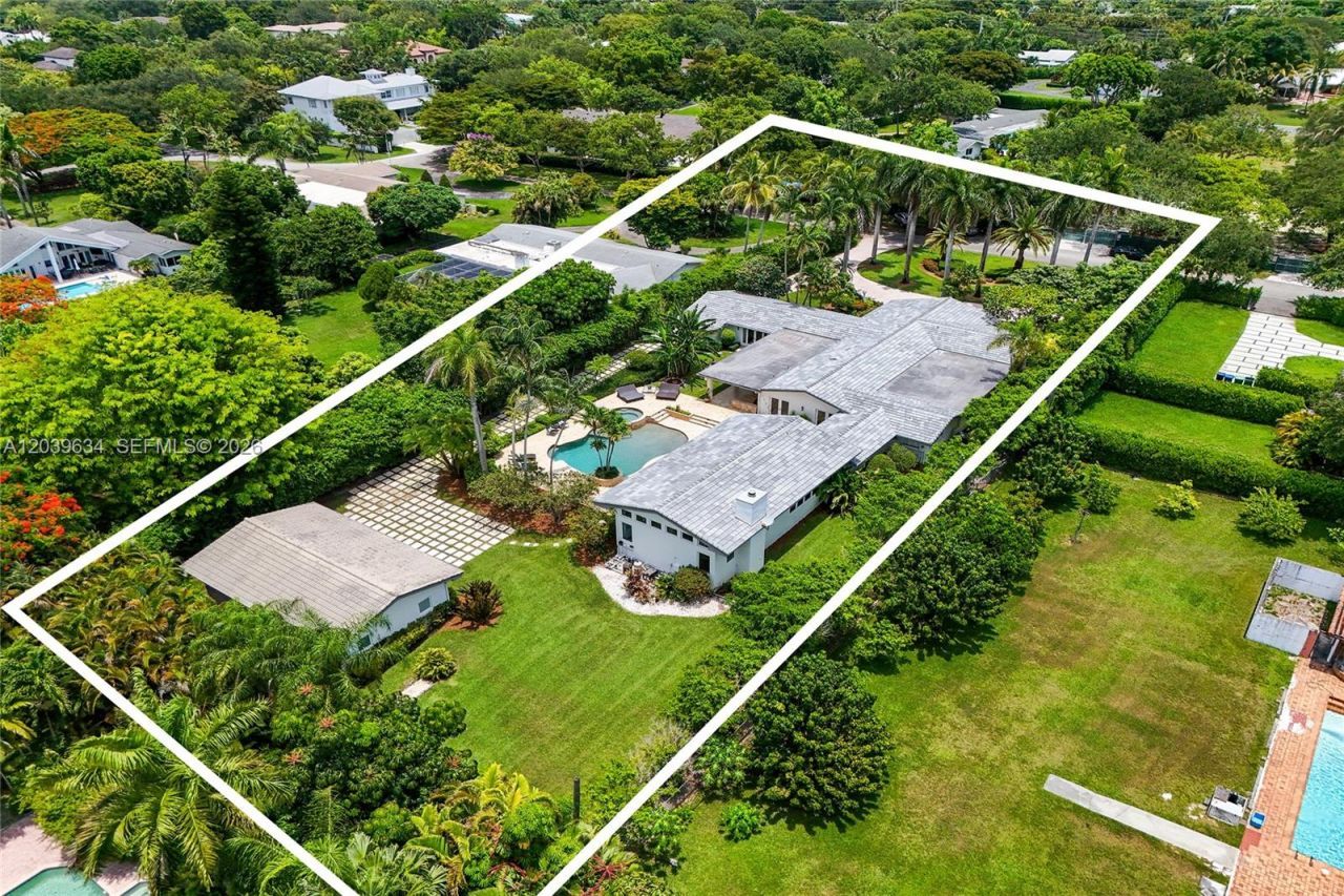 11900 SW 63rd Ave, Pinecrest, FL 33156 Photo