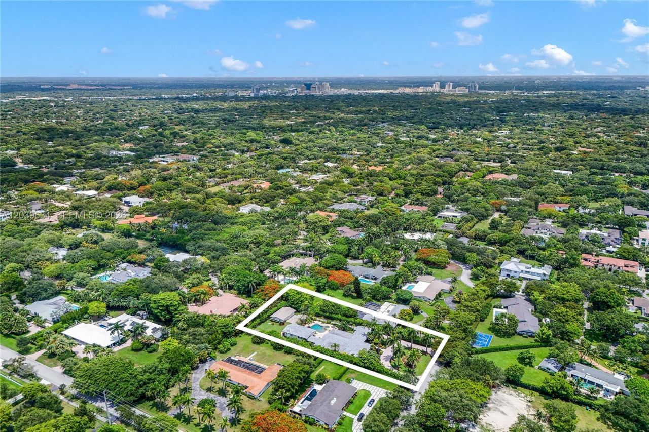 11900 SW 63rd Ave, Pinecrest, FL 33156 Photo