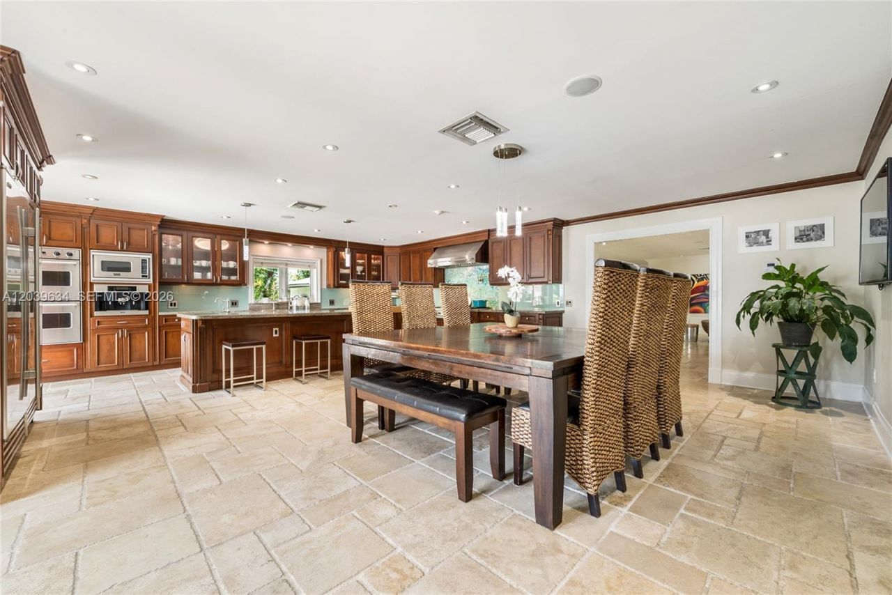 11900 SW 63rd Ave, Pinecrest, FL 33156 Photo