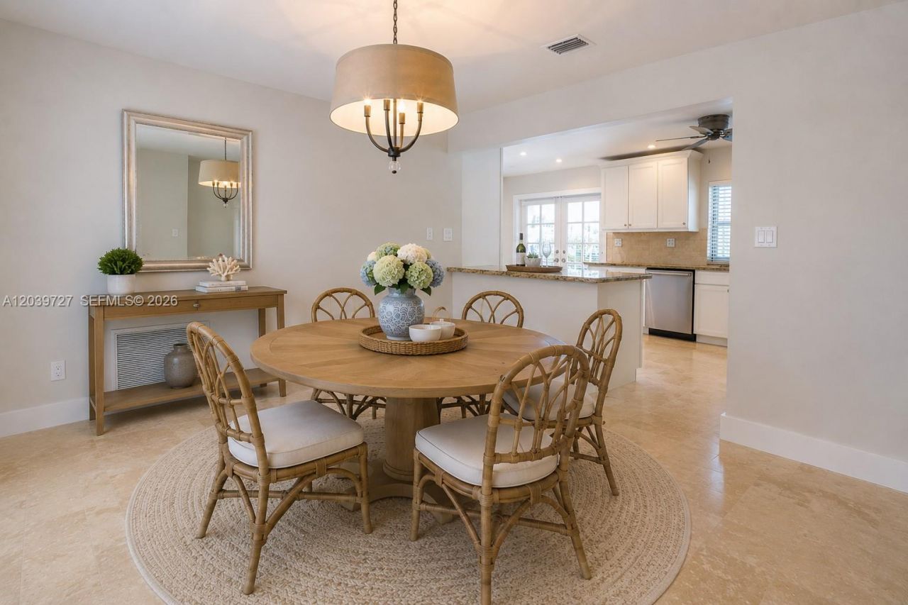 8725 SW 160 St, Palmetto Bay, FL 33157 Photo
