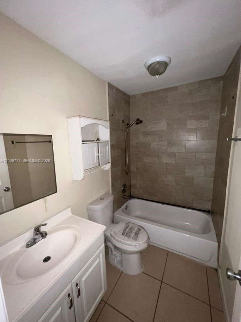 4625 NW 9th Dr , Unit 4625, Plantation, FL 33317 Photo