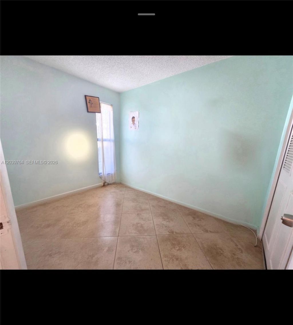 1327 NW 87th Ter, Coral Springs, FL 33071 Photo