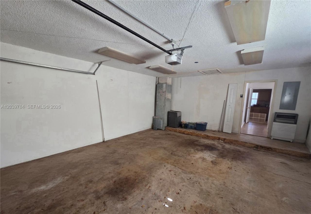 1327 NW 87th Ter, Coral Springs, FL 33071 Photo