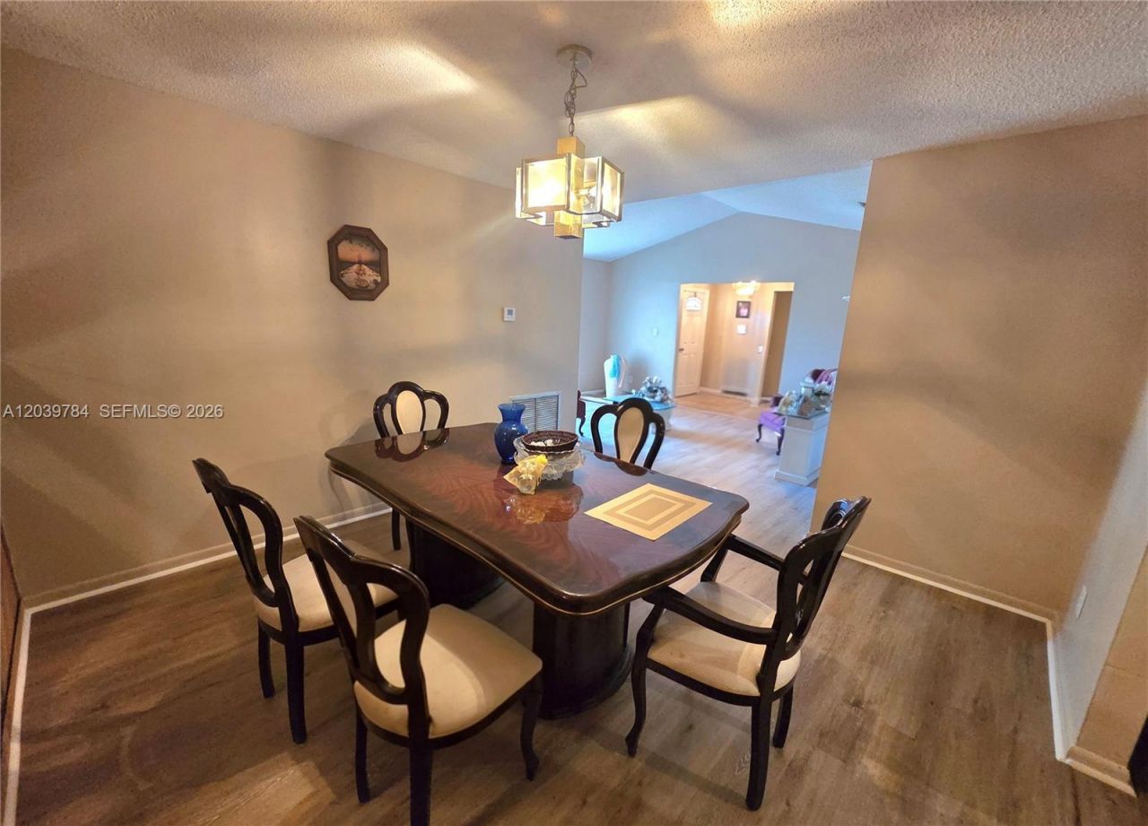 1327 NW 87th Ter, Coral Springs, FL 33071 Photo