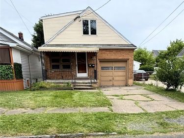 228 71st Street , Niagara Falls, NY 14304
