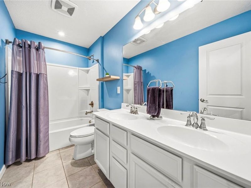 527 Birkdale Circle, Painesville Township, OH 44077 Photo 42