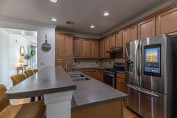 1569 Legends Ave. photo 4