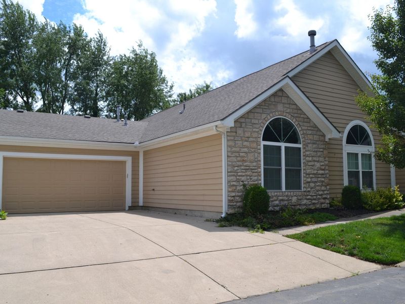 2647 Prestwick Village Circle, Springfield, OH 45503 Photo 8